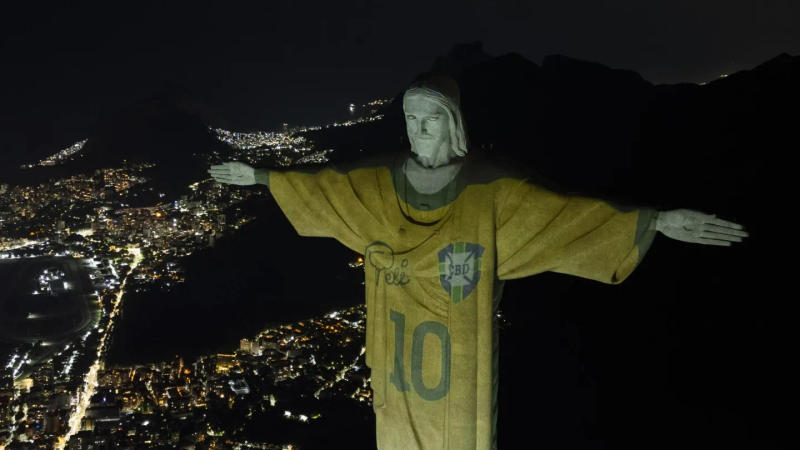 Brazil pays tributes to Pelé