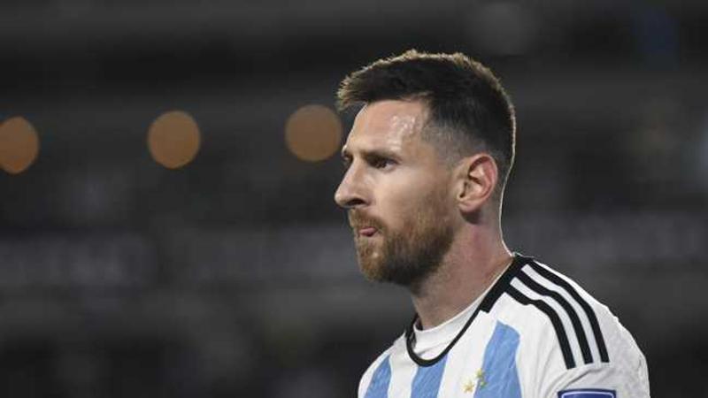 Lionel Messi remains doubtful starter for Argentina