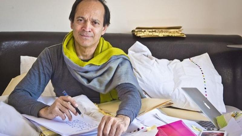 Vikram Seth translates 'Hanuman Chalisa' in english language 