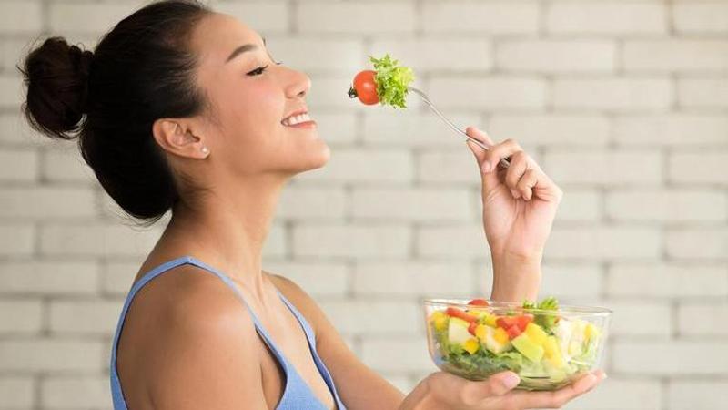 Tips for mindful eating | Image: iStock