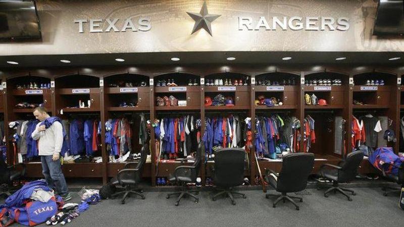 NBA, MLB, NHL, MLS closing locker rooms amid virus scare