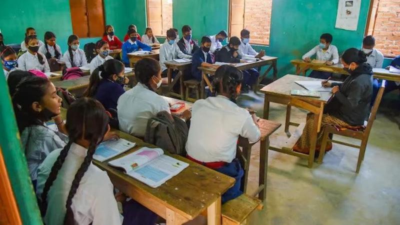 English not to be compulsory subject for Classes XI, XII in Maharashtra