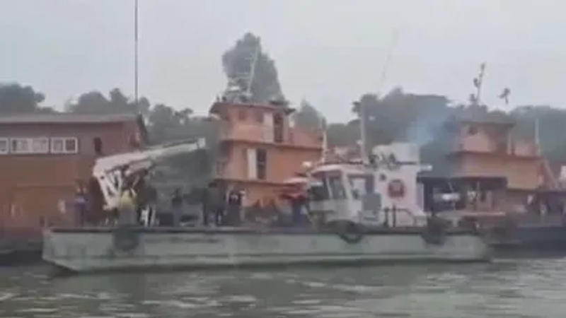 Ferry capsize