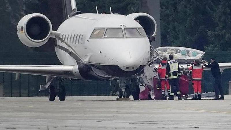 Navalny arrives at Berlin airport ahead of medical treatment