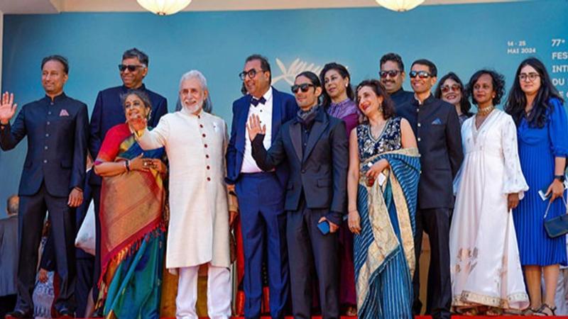Manthan screening at Cannes