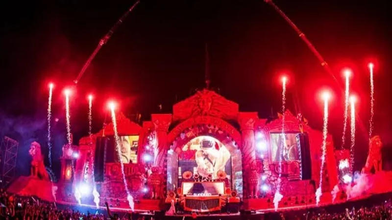 Sunburn EDM, is a popular electronic dance music festival in Goa which began on December 28 at Vagator in North Goa and ended on Saturday, December 30.
