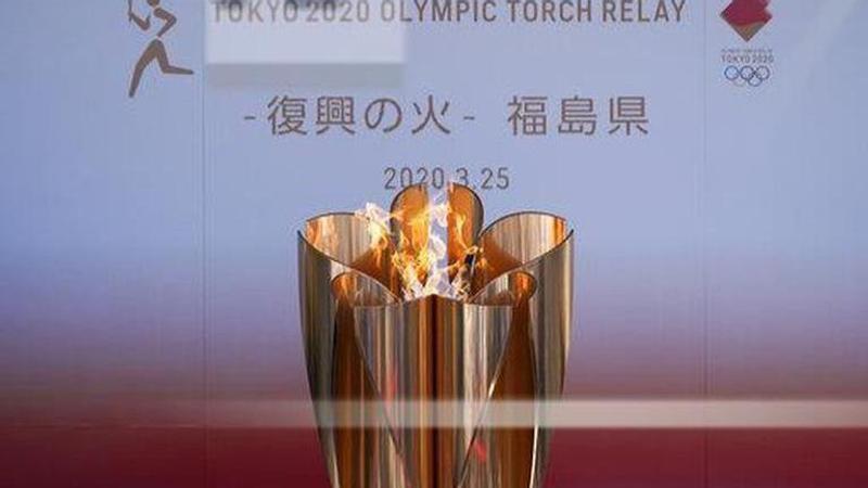 Visitors see Olympic flame on special display