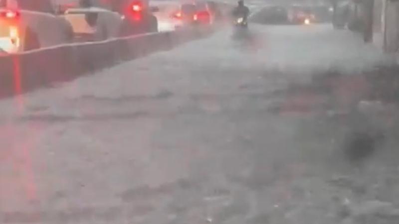 Heavy rains lash Pune city, disrupt road traffic