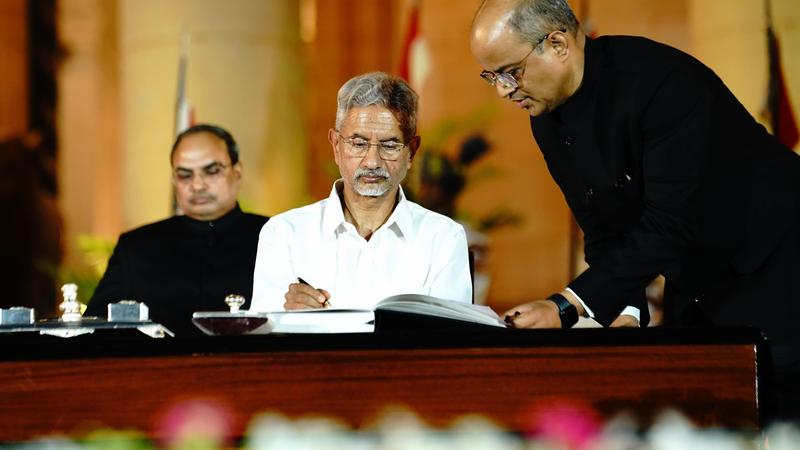 Dr S Jaishankar taking oath as the EAM of India for the second consecutive term at Rashtrapati Bhavan on Sunday, June 9. 