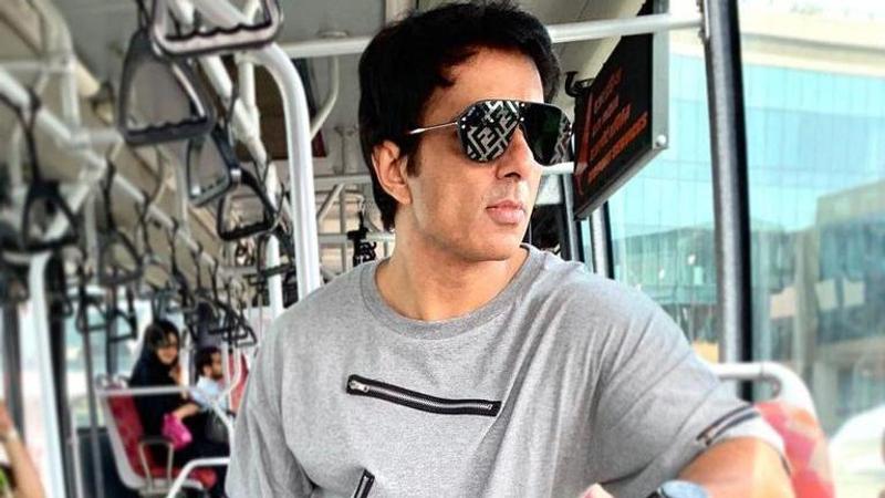 Sonu Sood receives a beautiful gift from a fan on the shooting set in Hyderabad