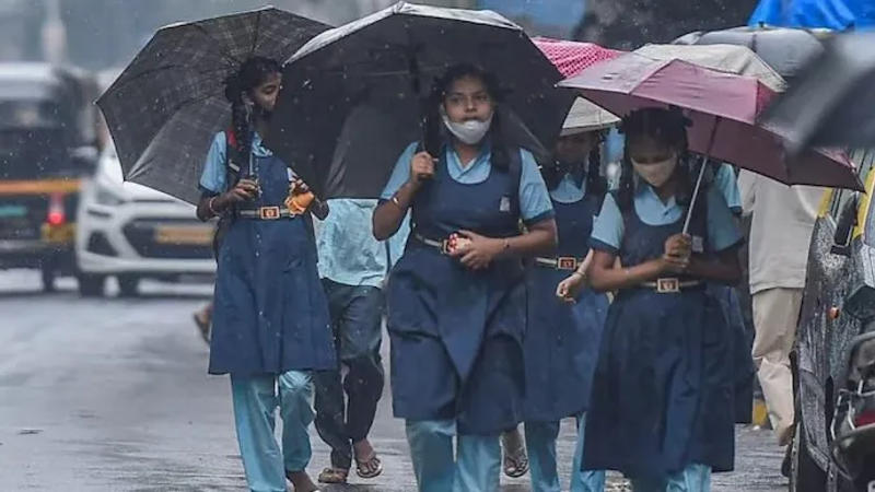 Schools closed in Lucknow closed amid fog