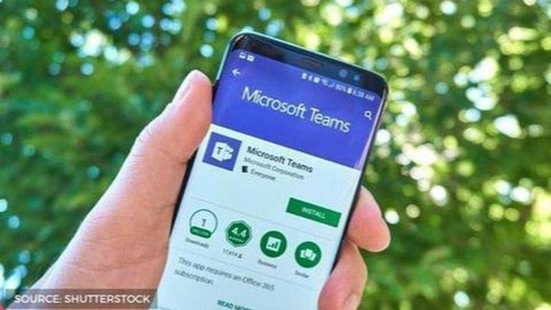 how to raise hand in microsoft teams