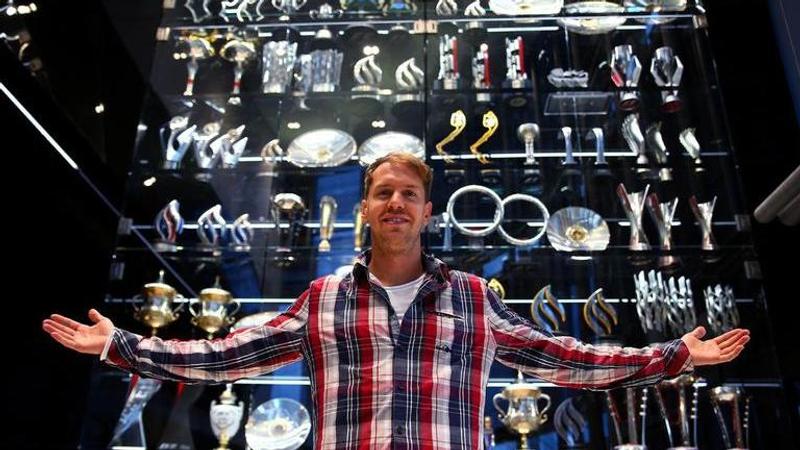 Sebastian Vettel announces F1 retirement