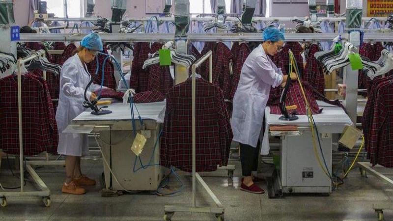 China's manufacturing recovery weakens in December