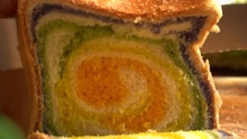 Viral Video: Food Vlogger's Colourful Holi Sandwich Impresses Netizens 