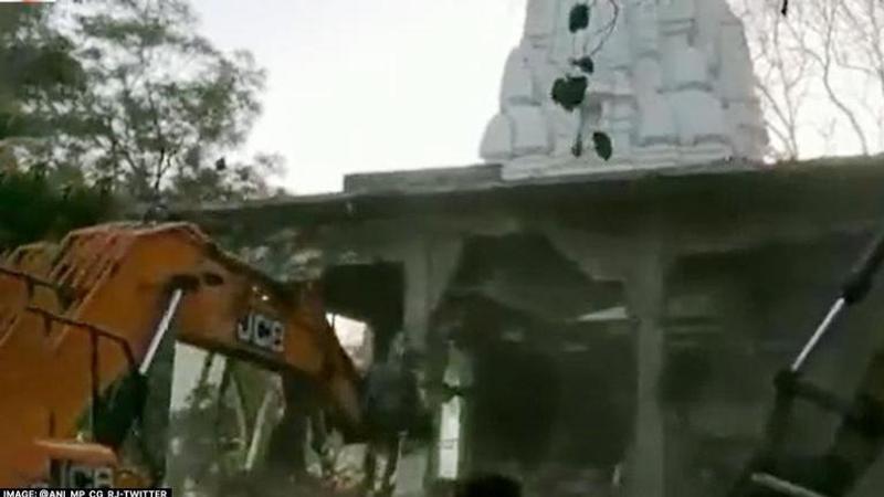 Indore, temple tragedy