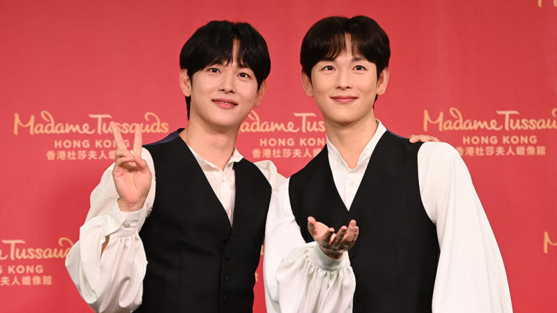 Photo of Yim Siwan with his wax figure