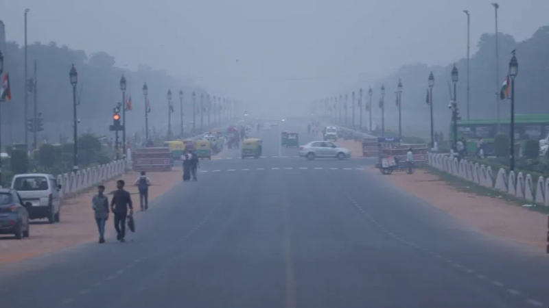 Delhi's AQI remains 'very poor' for third day, pollution turns 'severe' in parts of city