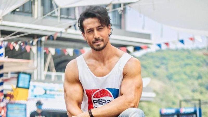 Tiger Shroff flaunts chiseled body while hinting about new project, leaves fans 'guessing'