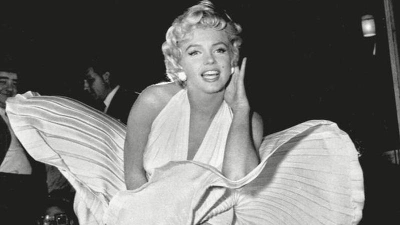 Marilyn Monroe's rare autograph to be auctioned online amid coronavirus dread