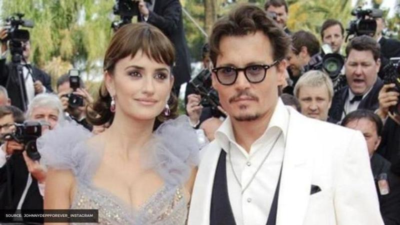 Penelope Cruz and Johnny Depp