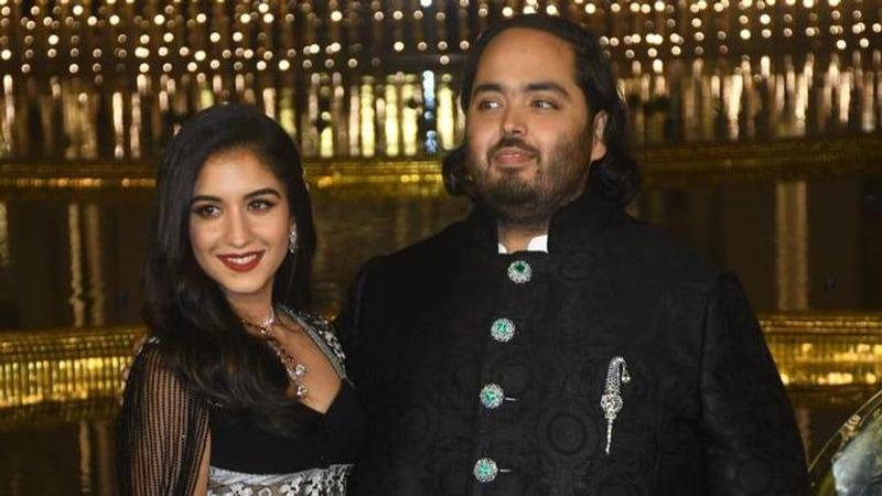 Radhika Merchant-Anant Ambani, Mukesh Ambani-Nita Ambani, Isha ar ...