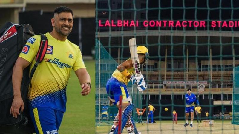 MS Dhoni shares tips with  Rajvardhan Hangargekar