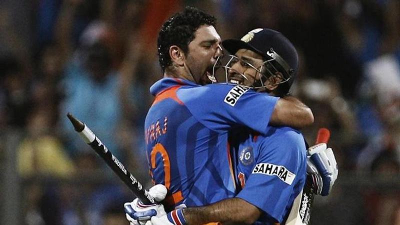 Muttiah Muralitharan, Yuvraj Singh and MS Dhoni