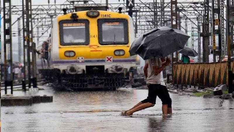 Mumbai Train Services Suspended, Amidst Heavy Rain