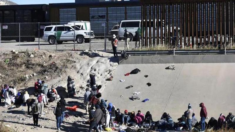 US Mexico border