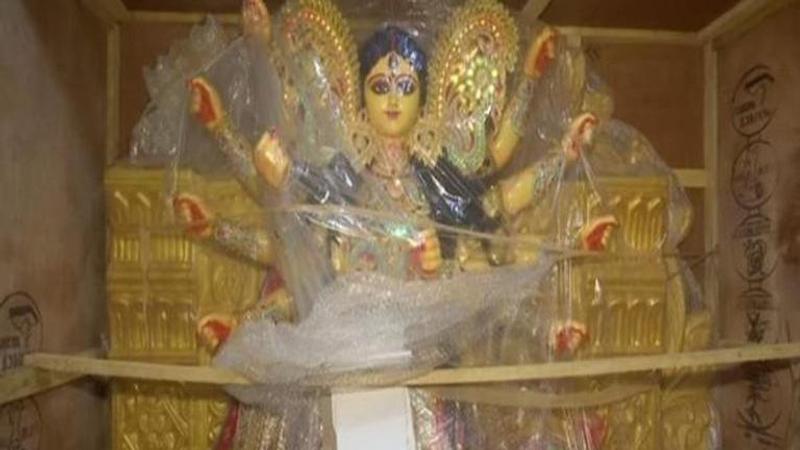 Maa Durga Ma Durga idols from Kolkata's Kumartuli ready to go abroad.