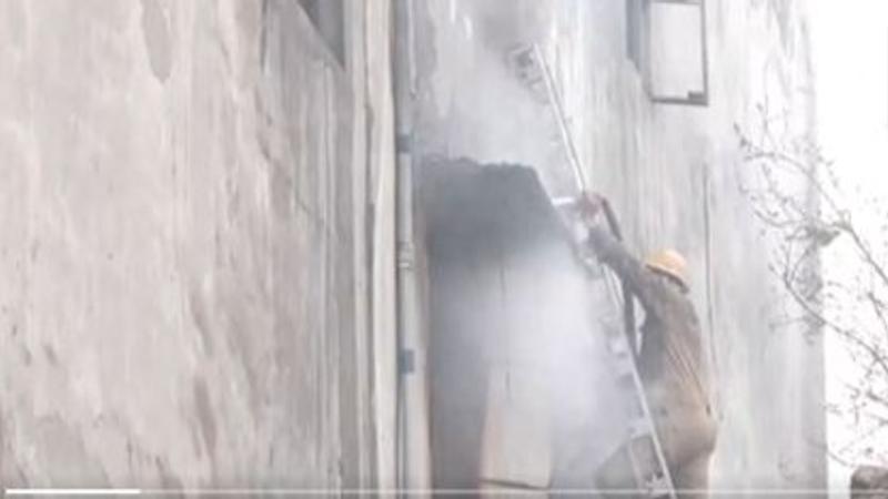 A fire broke out at Delhi’s Narela on Sunday afternoon. Locals informed the fire brigade officials