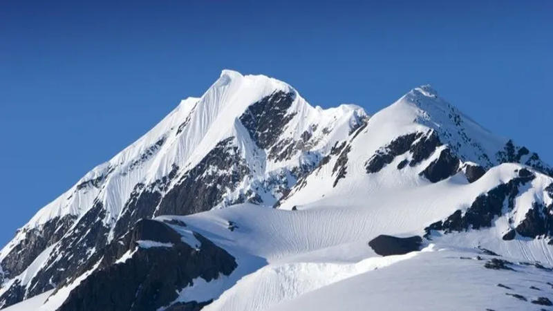 7 snowy mountains of India
