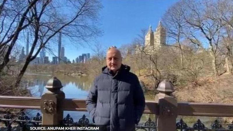 Anupam Kher shares monochrome pictures along with motivational message amid lockdown