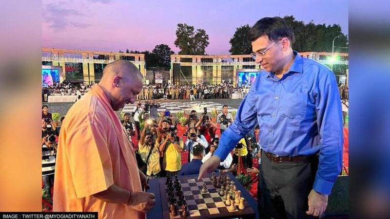 Yogi Adityanath and Viswanathan Anand