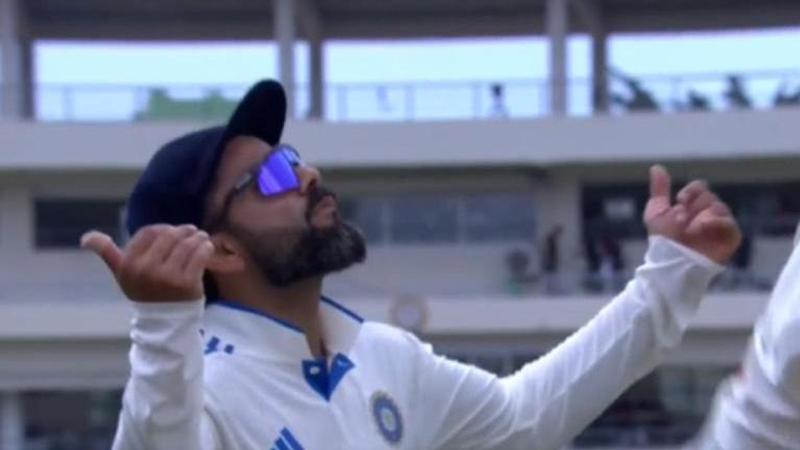 Virat Kohli showcases amazing dance moves during India vs West Indies 1st Test- WATCH