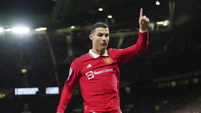 Manchester United legend offered bumper contract to join Cristiano Ronaldo at Al-Nassr