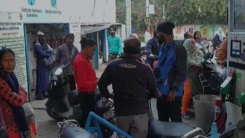 The Rajasthan Petrol Dealers Association has declared a 48-hour strike on Sunday, commencing from 6 am, under the banner of 'No Purchase No Sale'. 