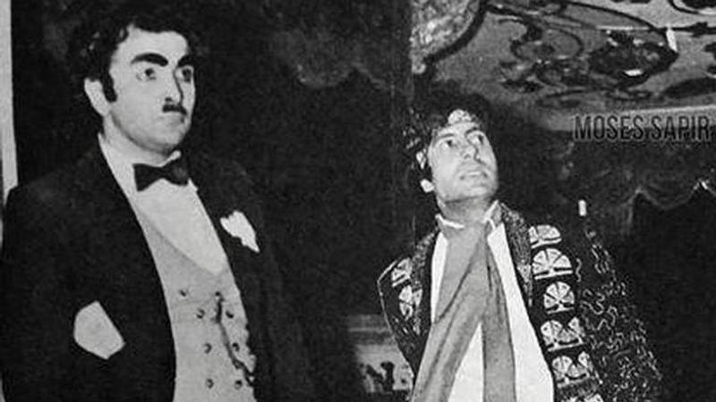 Rishi Kapoor passes away: Amitabh Bachchan feels 'destroyed' with demise of former co-star