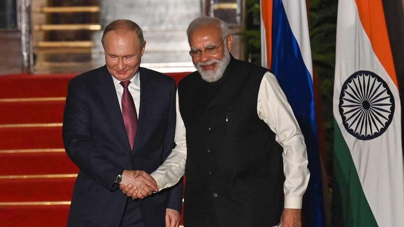 Putin thanks PM Modi over phone call for hospitality, extends New Year greetings