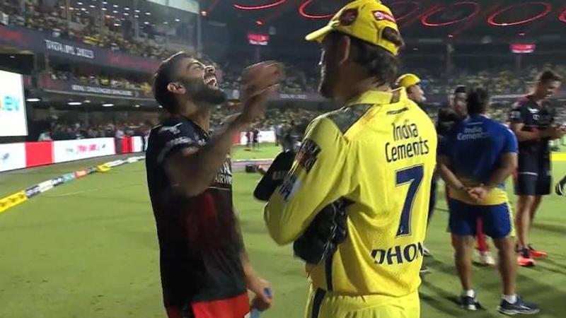 CSK vs RCB MS Dhoni Virat Kohli indulge in chat post IPL 2023 match in Bengaluru