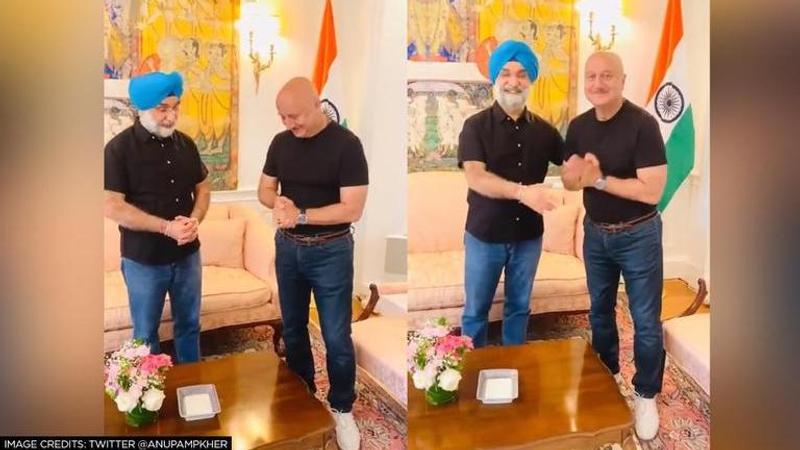 Anupam Kher Taranjit Singh Sandhu, Washinton DC, Zindagi ka Safar