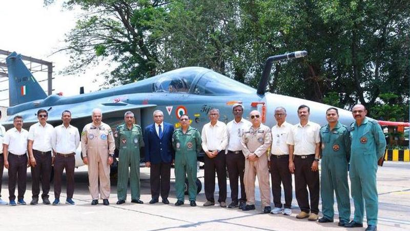 Ashutosh Dixit Deputy Chief of Air Staff,Ashutosh Dixit with one of the first Tejas to be inducted in the flying daggers in HAL's complex.