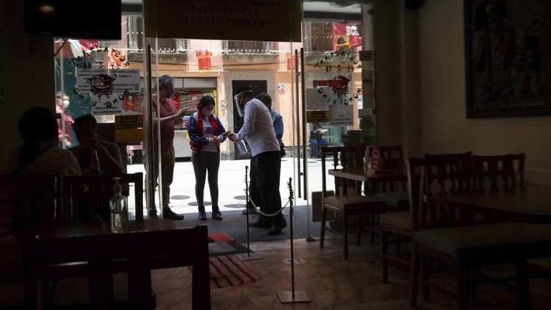 Street vendors protest coronavirus lock-down in Mexico City