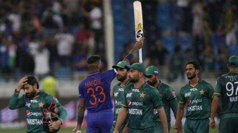 Kamran Akmal, Hardik Pandya, IND vs PAK, Faheem Ashraf 'Perform like Hardik Pandya': Kamran Akmal hits out at Pakistan player ahead of Asia Cup