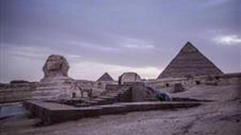 Egypt moves sphinxes to Tahrir Square despite controversy