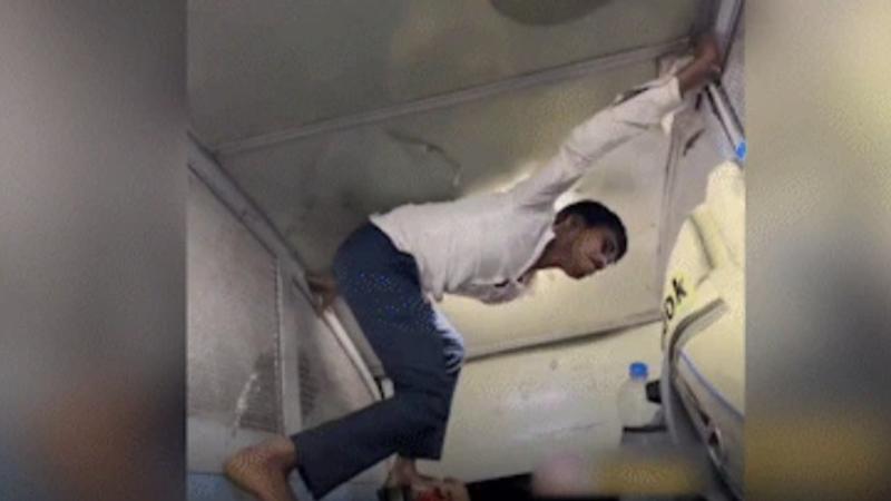 The caption of the video reads, "Just a normal day in general & sleeper class."