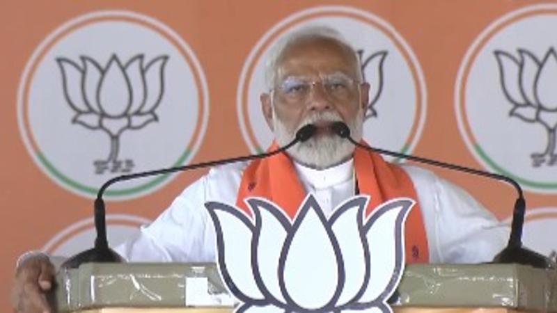 PM Modi Addresses Rally in Jharkhand's Dumka | LIVE