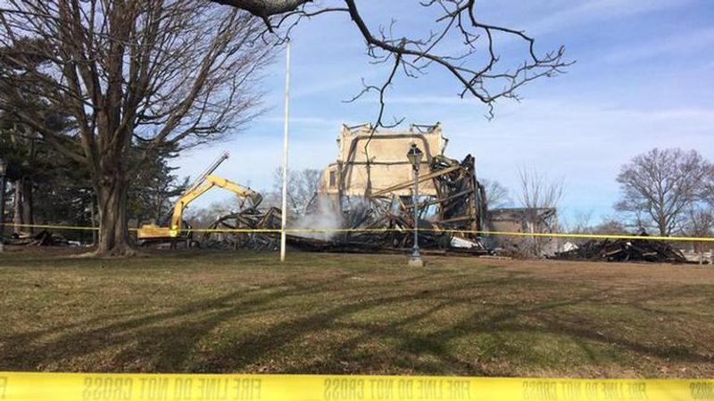 Group hopes to rebuild Shakespeare theater that burned down