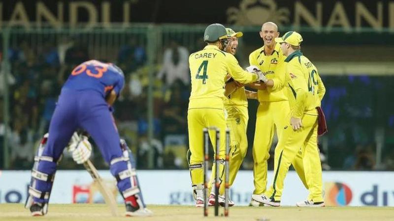 IND vs AUS 3rd ODI Live Score